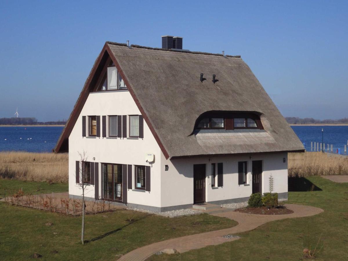 Ferienhaus Boddenblick Und Kranich Vieregge Exteriör bild